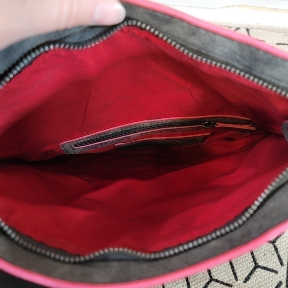 FRITZI AUS PREUBEN GRAY CLUTCH CROSSBODY SHOULDER BAG, W HOT PINK TRIM - Picture 8 of 10